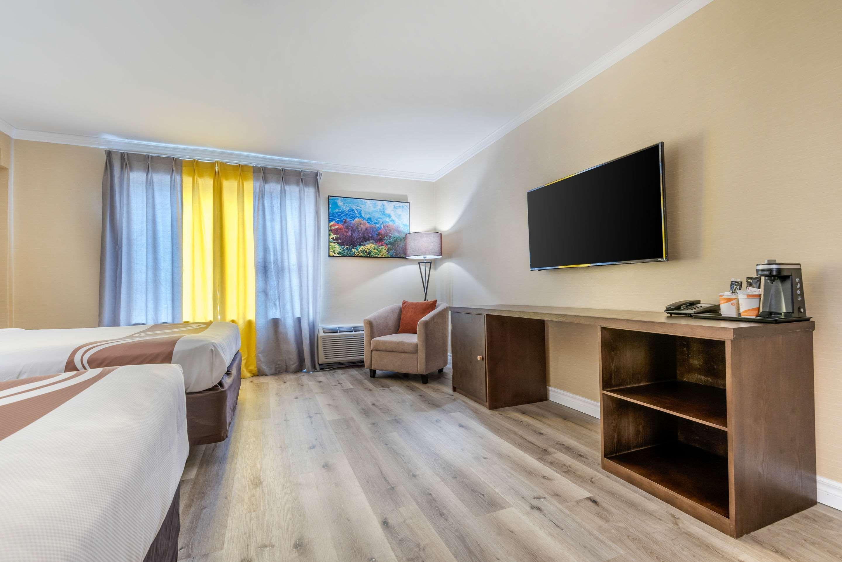 Quality Inn & Suites Ниагара-Фолс Экстерьер фото